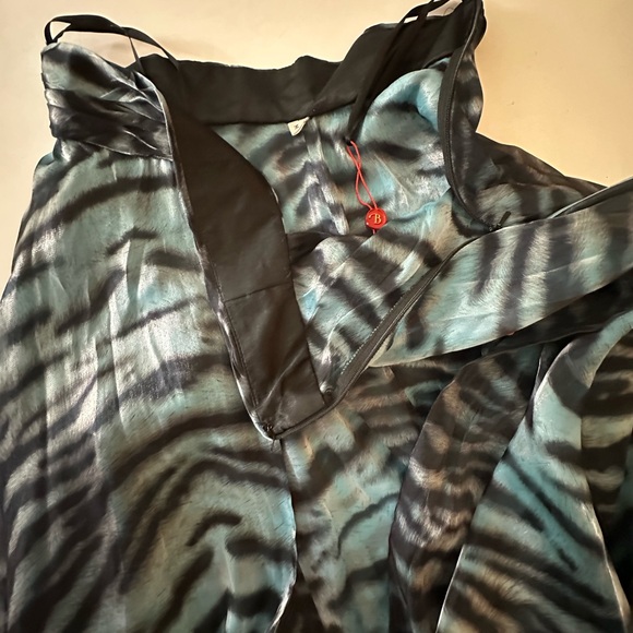 Bicici Turquoise Black Animal Print Open Front Jeweled Waist Maxi Skirt NWT M - Picture 12 of 14